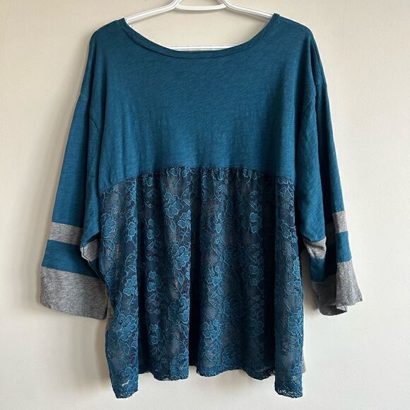 Torrid Blue & Grey Cotton Jersey Lace Back Colorblock Varsity Stripe Tee - Picture 4 of 9